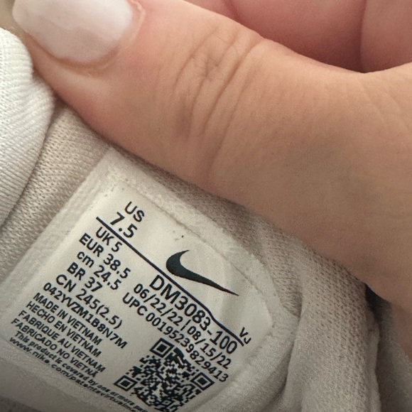 Women’s Nike React size 7.5 - Picture 5 of 6